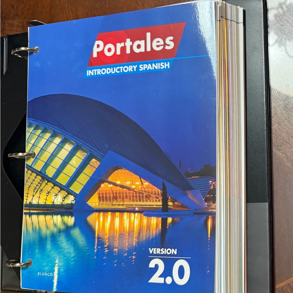 Portales Introductory Spanish Textbook Version 2.0